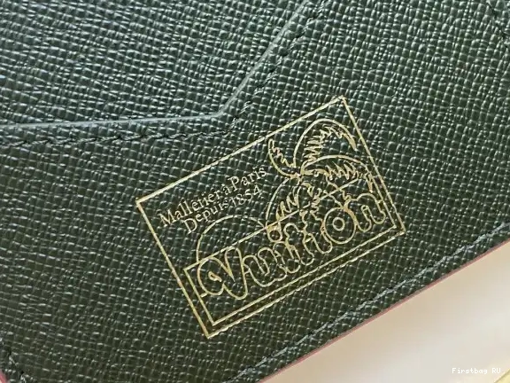 First bag ru PASSPORT COVER-10*14*2.5CM Vuitton Louis 0502